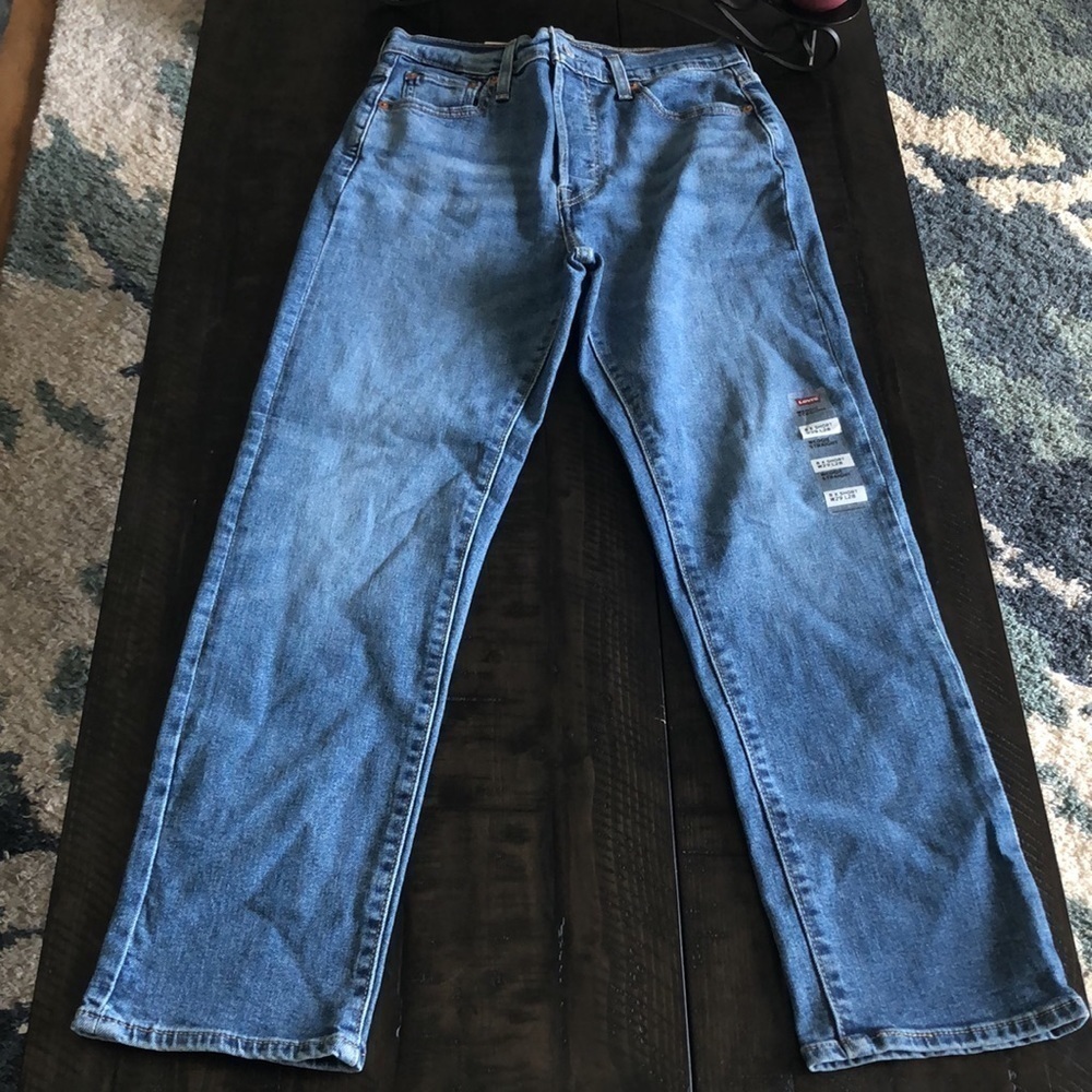 NWT Levi’s Wedgie Straight Leg High Waisted Denim Cropped Short Stretch Size 29 - Picture 3 of 14